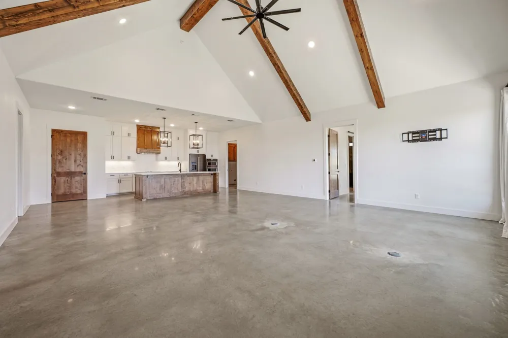 385 Private Road 1733 Stephenville, TX 76401