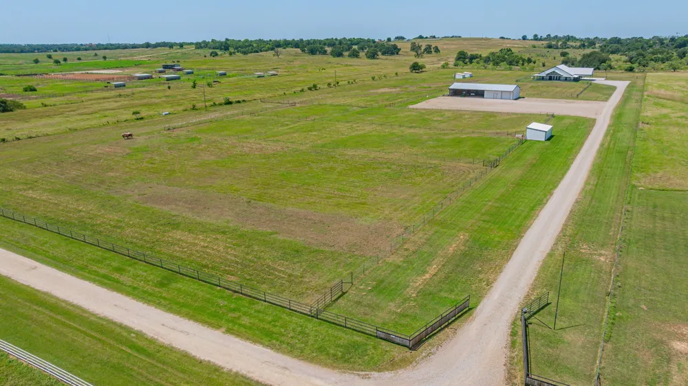 385 Private Road 1733 Stephenville, TX 76401