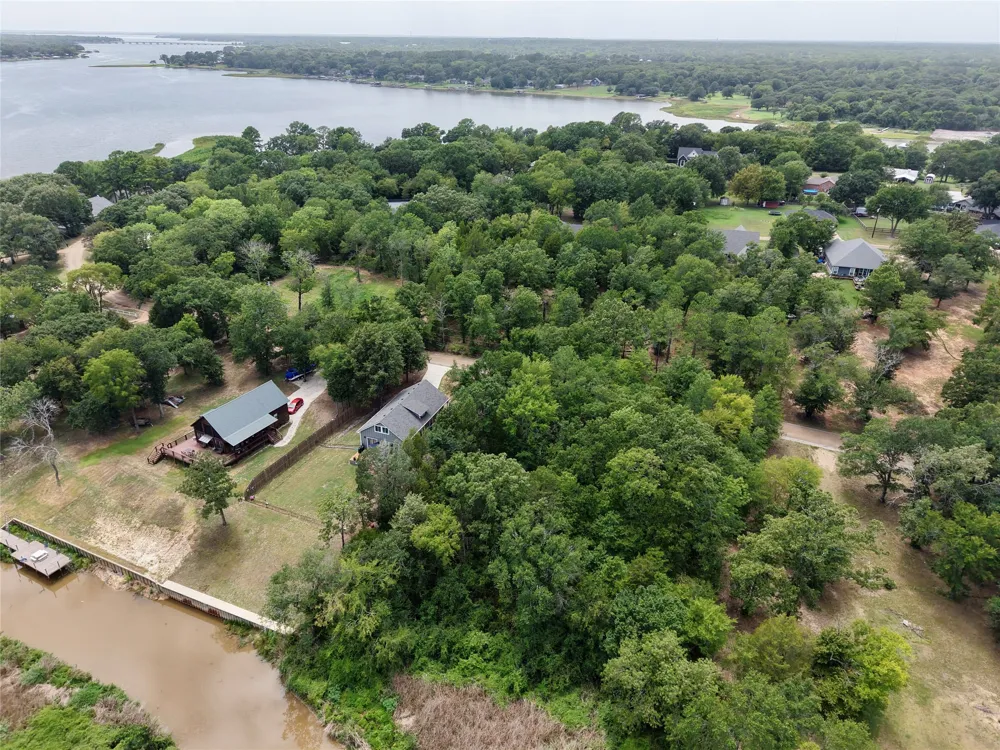180 Vista Drive Eustace, TX 75124