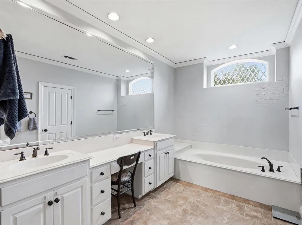 4011 Province Drive Carrollton, TX 75007