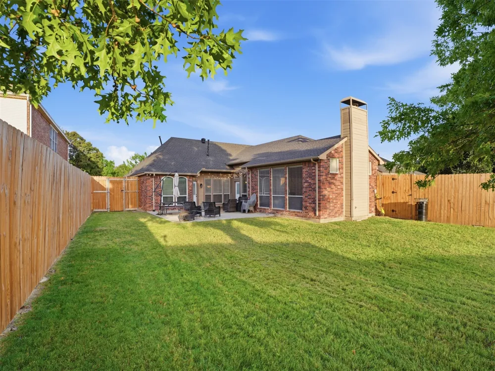 4011 Province Drive Carrollton, TX 75007
