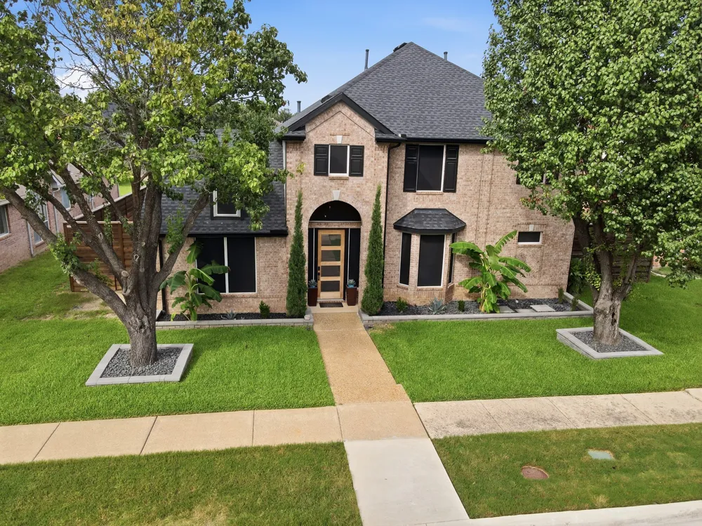 4726 Parkhaven Drive Garland, TX 75043