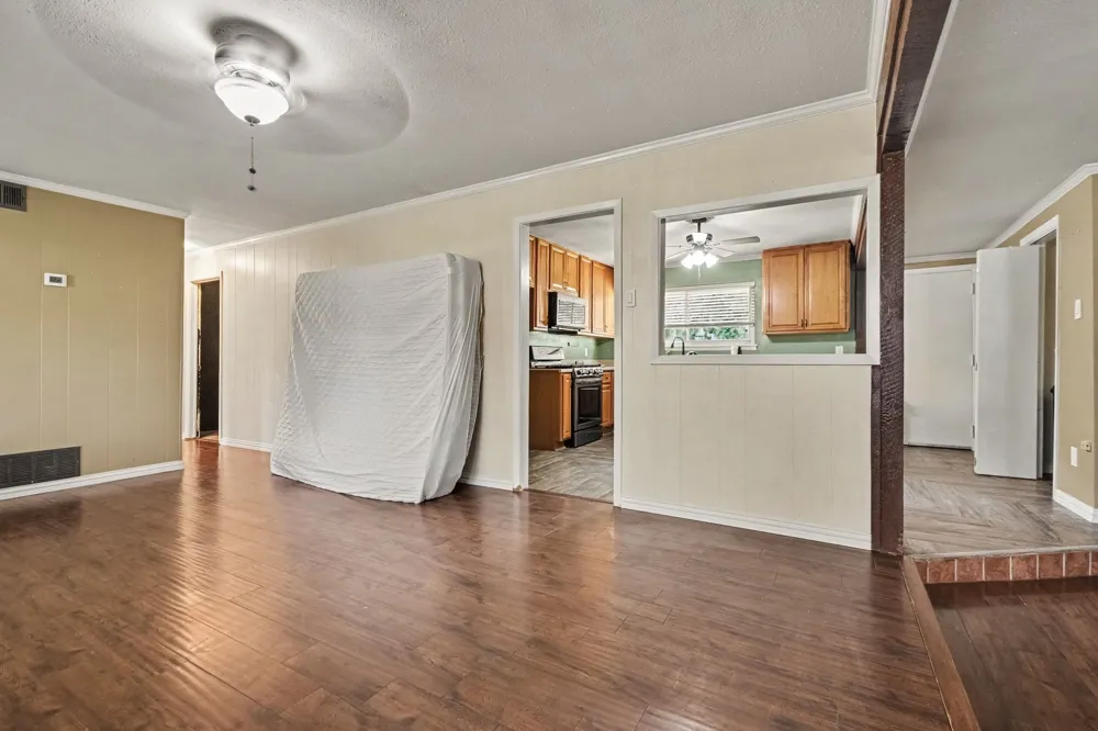 2520 Collingwood Drive Farmers Branch, TX 75234