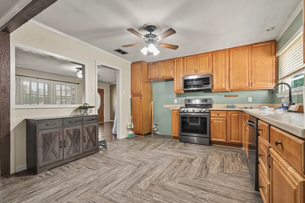 2520 Collingwood Drive Farmers Branch, TX 75234