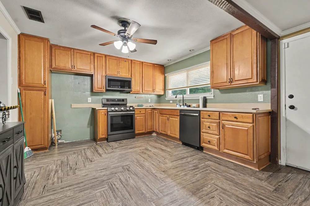 2520 Collingwood Drive Farmers Branch, TX 75234