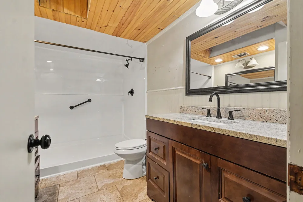 2520 Collingwood Drive Farmers Branch, TX 75234
