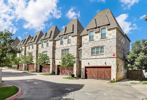 2700 Club Ridge Drive #8