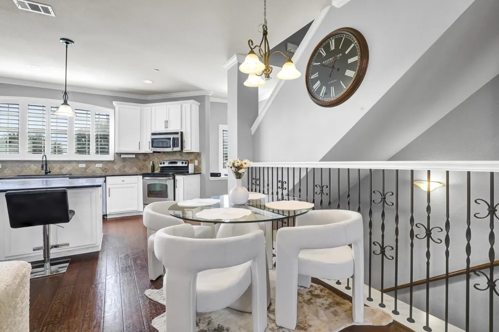 2700 Club Ridge Drive #8 Lewisville, TX 75067