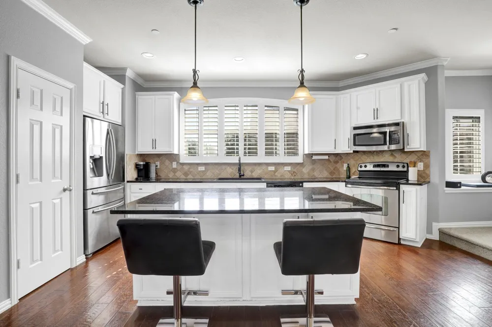 2700 Club Ridge Drive #8 Lewisville, TX 75067