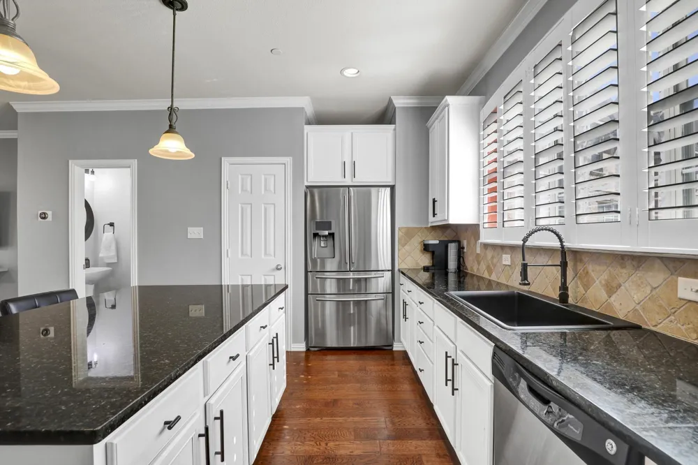 2700 Club Ridge Drive #8 Lewisville, TX 75067