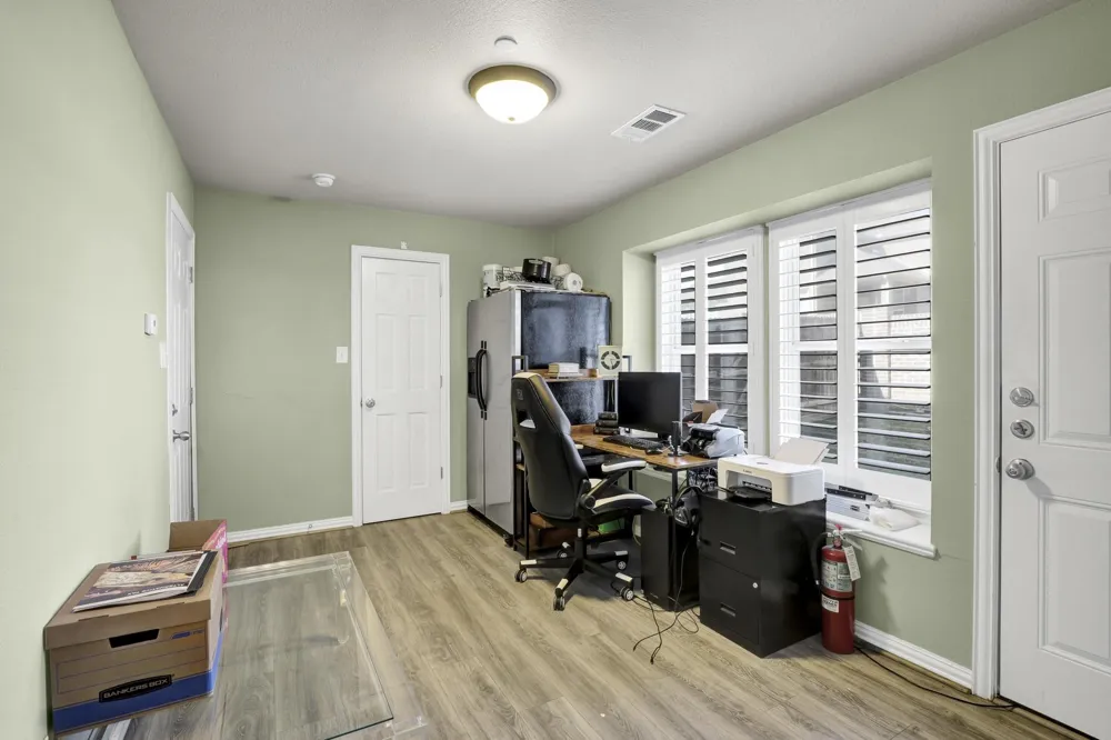 2700 Club Ridge Drive #8 Lewisville, TX 75067