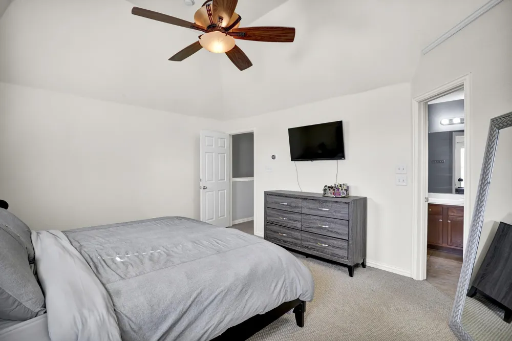 2700 Club Ridge Drive #8 Lewisville, TX 75067