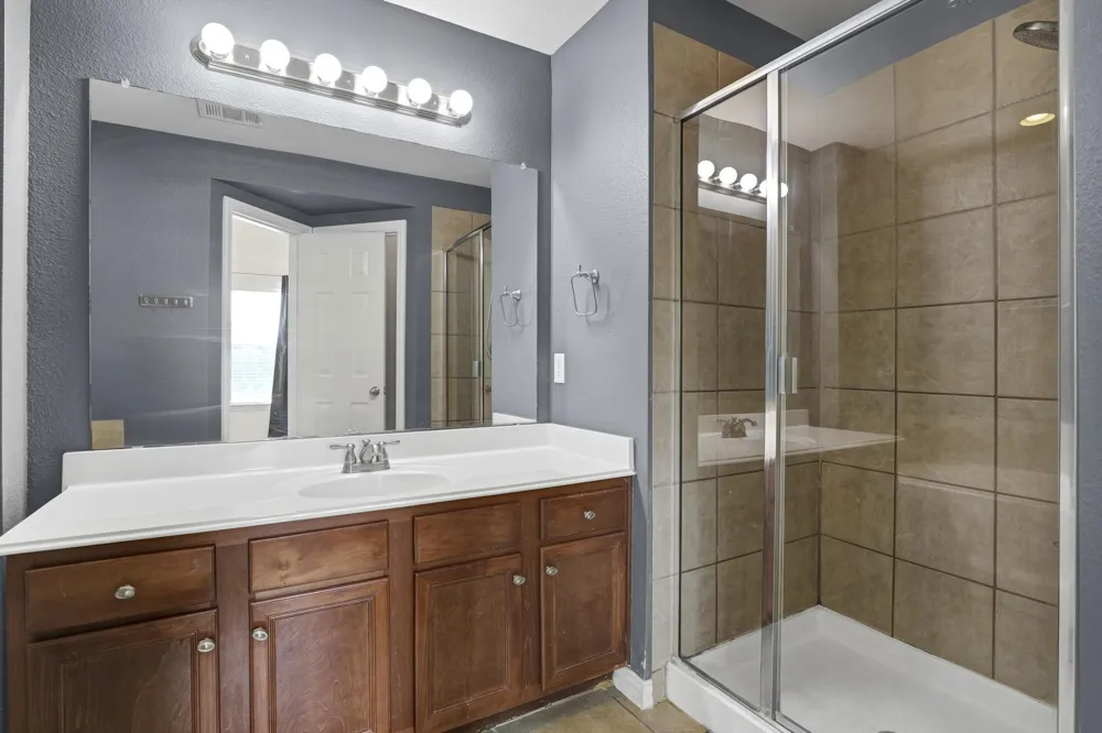 2700 Club Ridge Drive #8 Lewisville, TX 75067