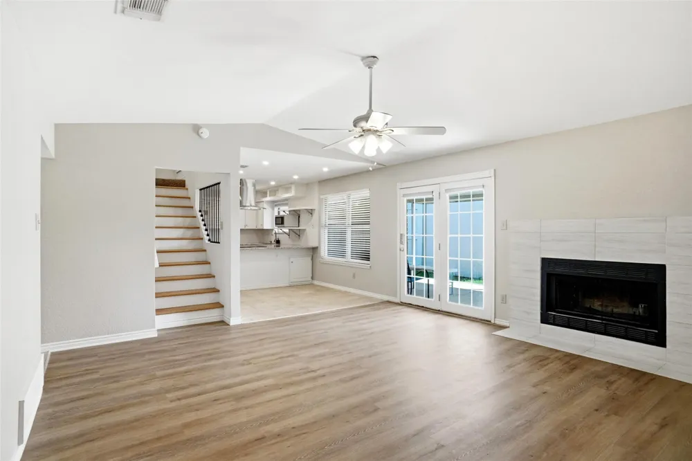 6516 Storm Drive Watauga, TX 76148