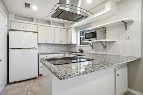 6516 Storm Drive