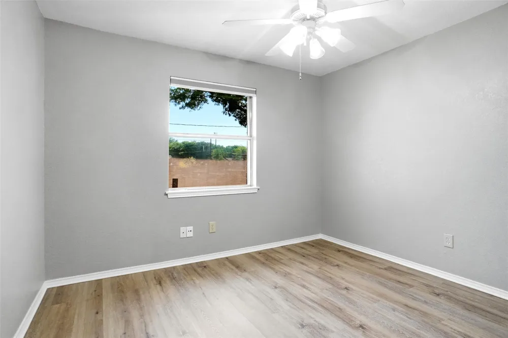 6516 Storm Drive Watauga, TX 76148