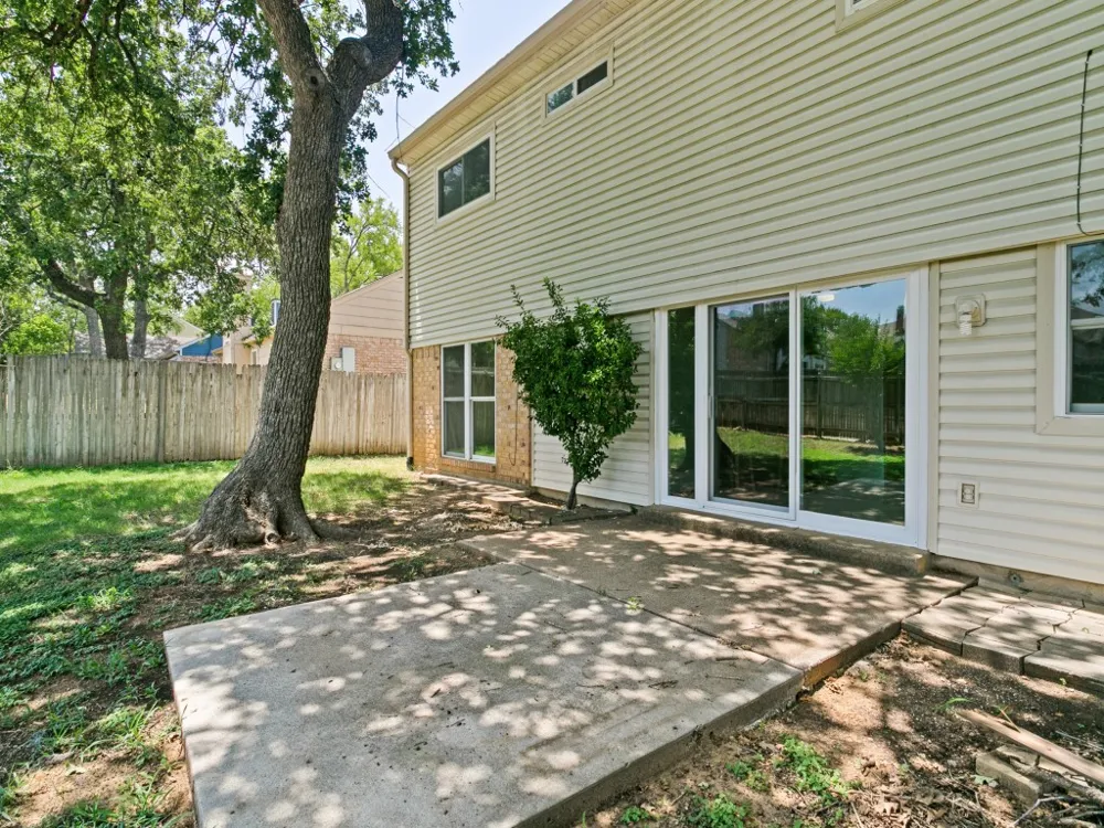 1706 Acorn Drive Euless, TX 76039