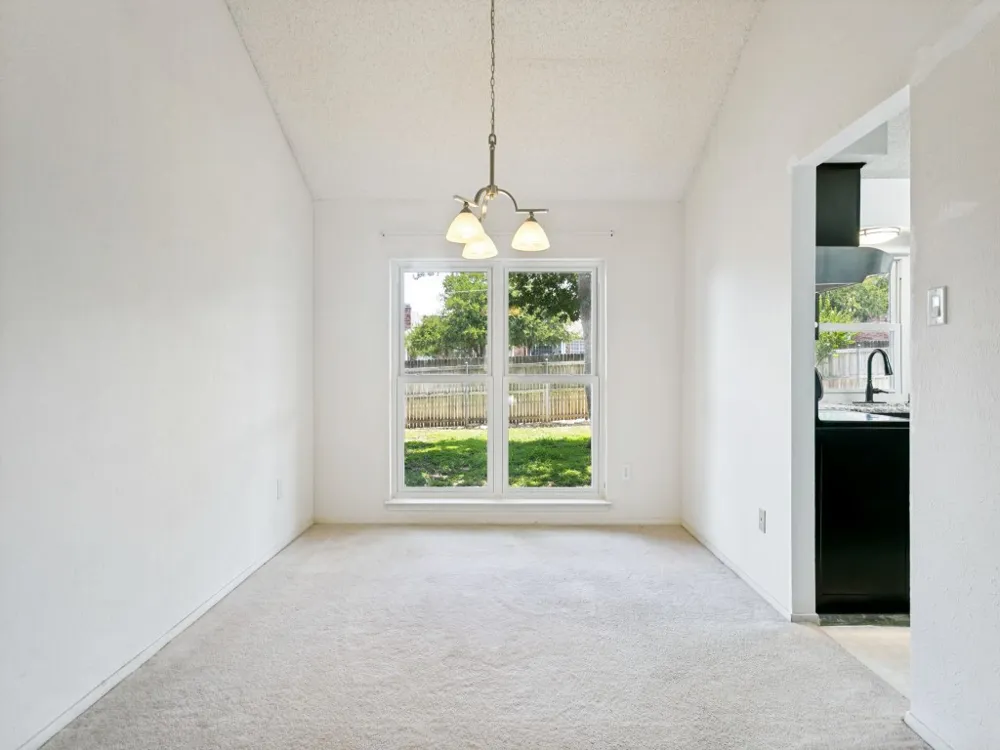 1706 Acorn Drive Euless, TX 76039