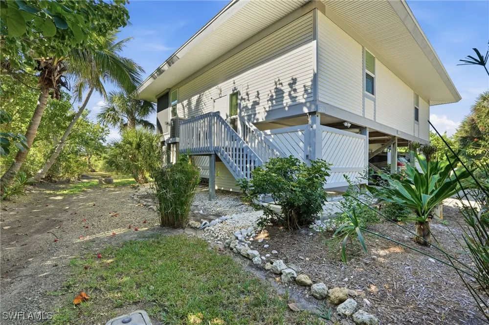 Beach Road #101 Sanibel, FL 33957