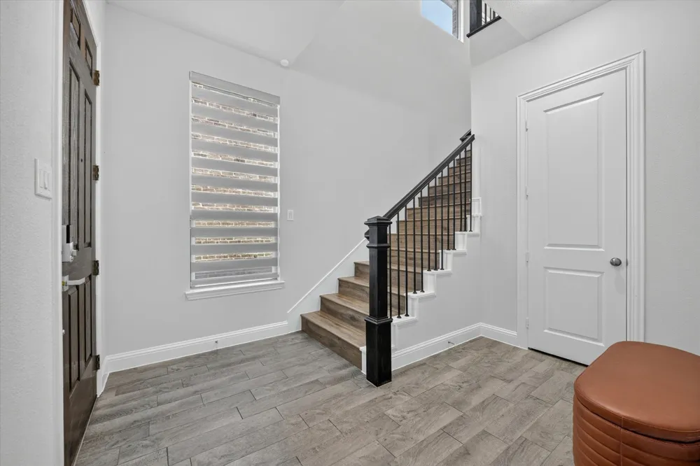 12728 Royal Oaks Lane Farmers Branch, TX 75234