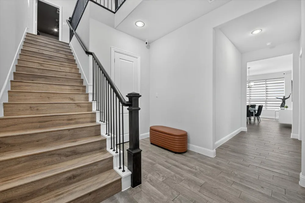 12728 Royal Oaks Lane Farmers Branch, TX 75234