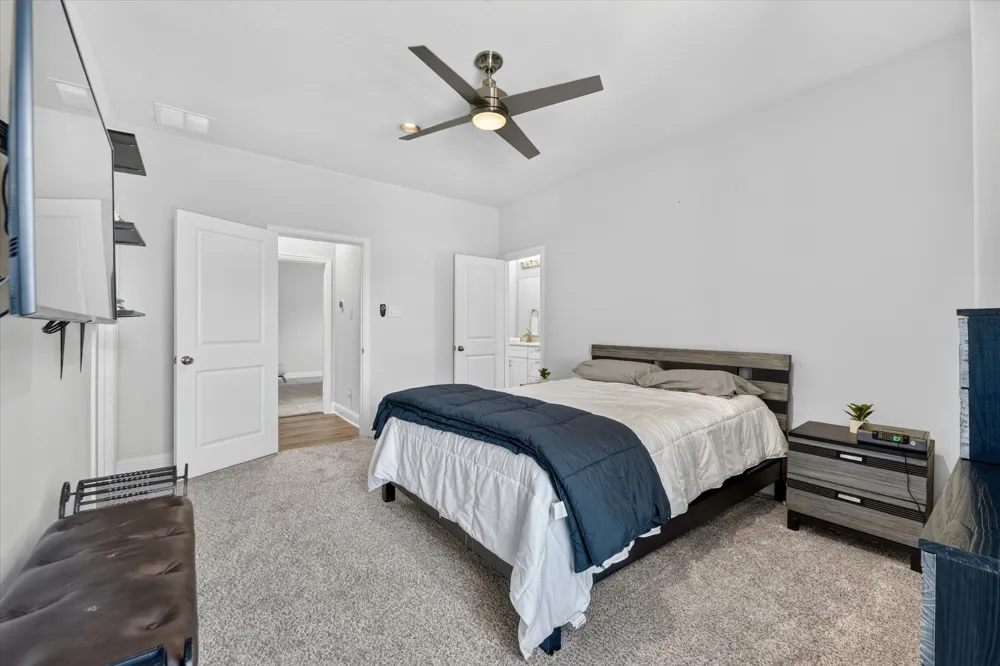 12728 Royal Oaks Lane Farmers Branch, TX 75234