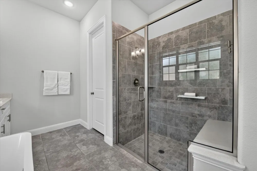 12728 Royal Oaks Lane Farmers Branch, TX 75234