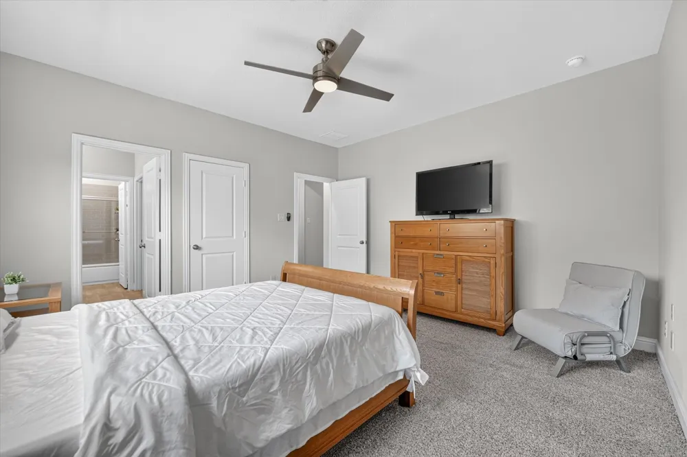 12728 Royal Oaks Lane Farmers Branch, TX 75234