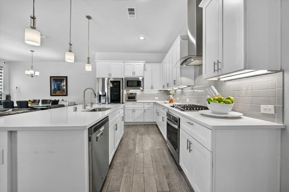 12728 Royal Oaks Lane Farmers Branch, TX 75234