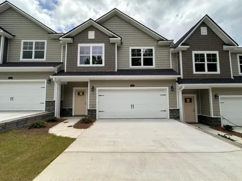 #4, 1442 Grove Park Drive #004