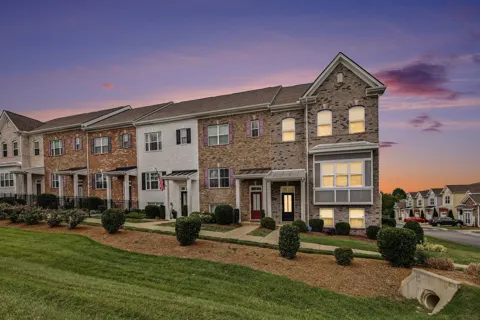 296 Kinsale Dr