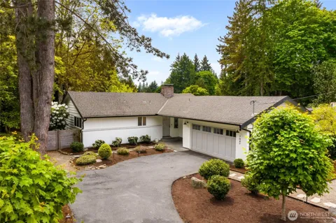 7047 NE 138th Street