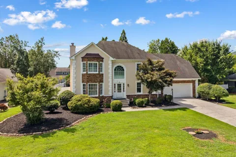 2001 Kingsridge Drive