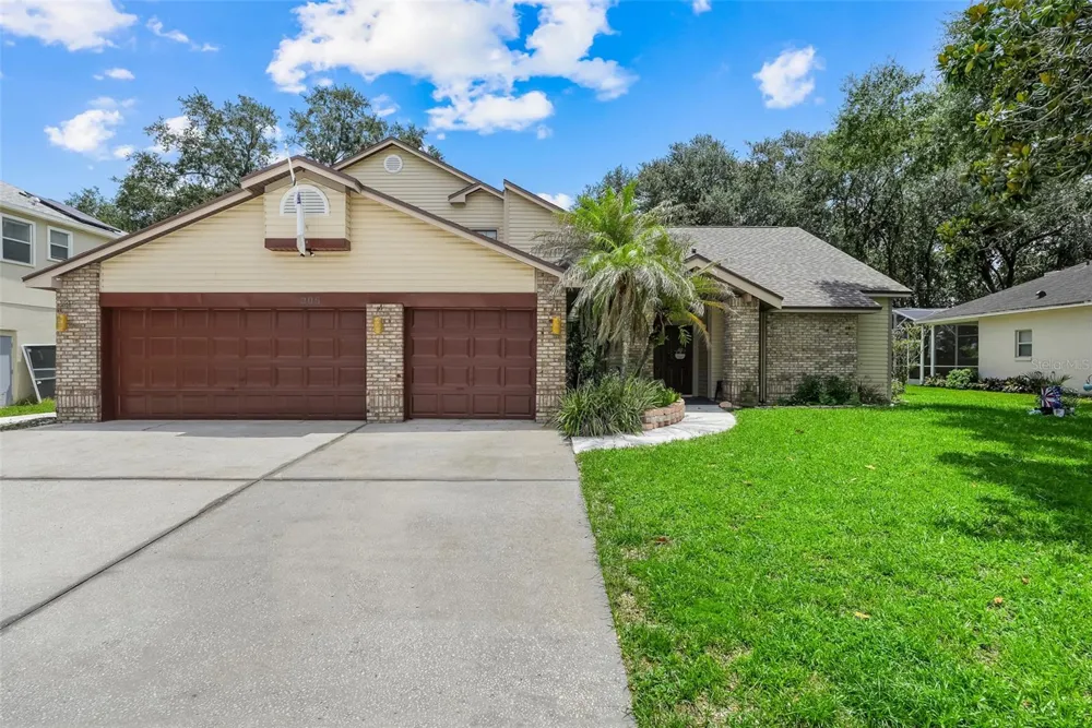 305 FORREST CREST COURT Ocoee, FL 34761