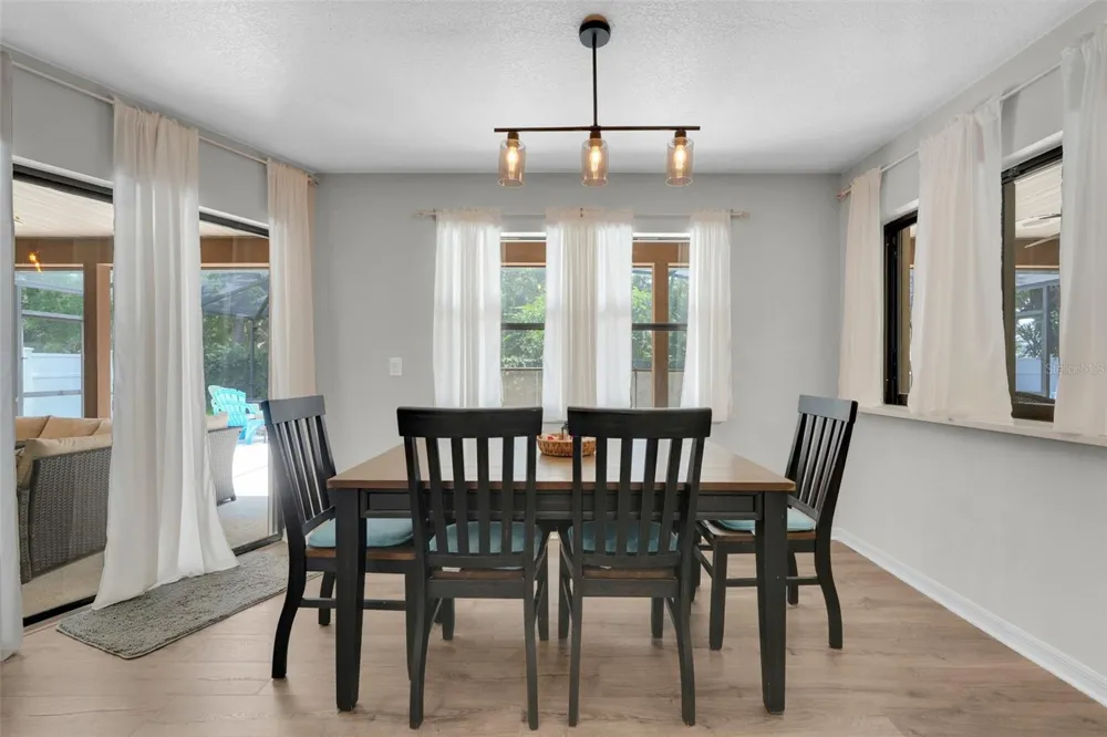 305 FORREST CREST COURT Ocoee, FL 34761