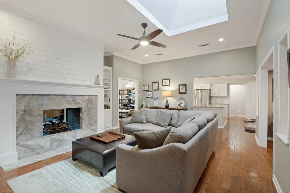 2708 Monarch Drive Arlington, TX 76006