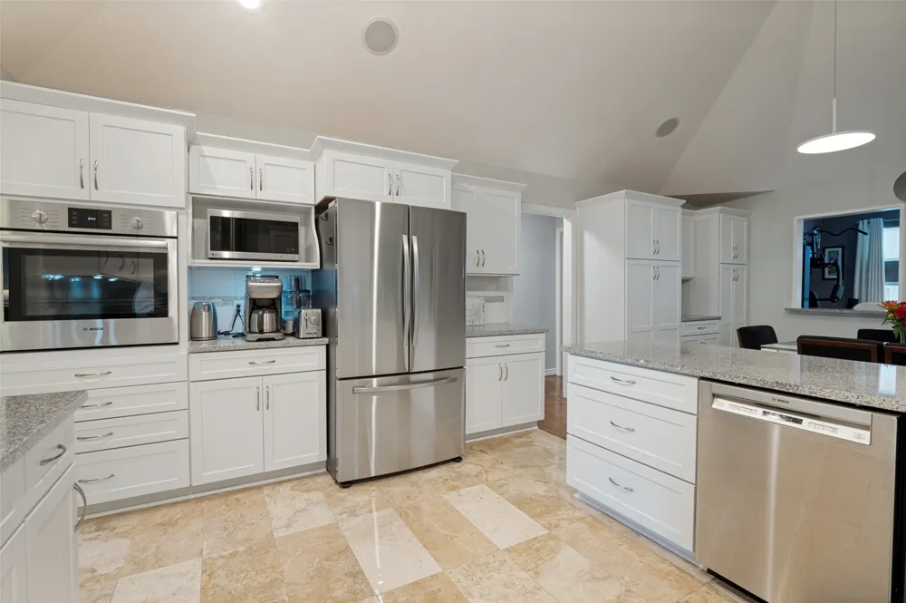 2708 Monarch Drive Arlington, TX 76006