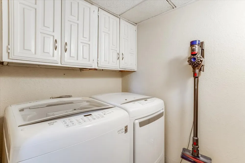 29 Oakbrook Drive Lewisville, TX 75057