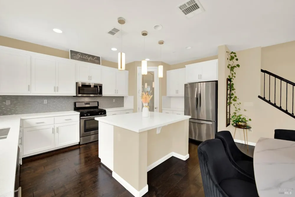 1000 Carlisle Court Vacaville, CA 95688