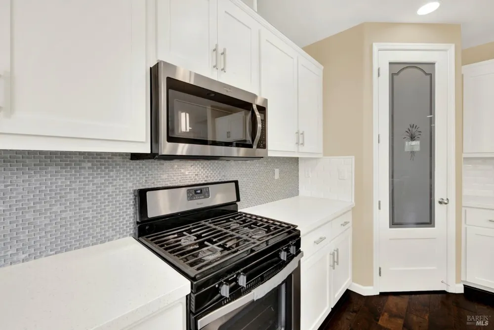 1000 Carlisle Court Vacaville, CA 95688