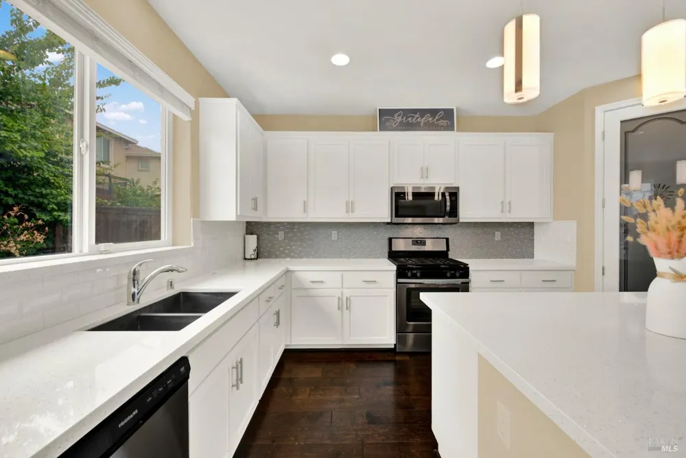 1000 Carlisle Court Vacaville, CA 95688