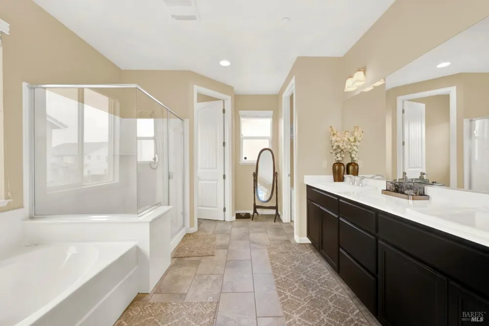 1000 Carlisle Court Vacaville, CA 95688
