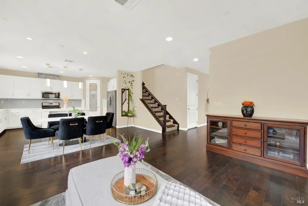 1000 Carlisle Court Vacaville, CA 95688