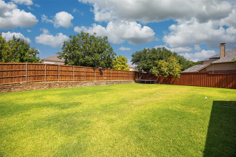 711 Country Meadow Drive Murphy, TX 75094