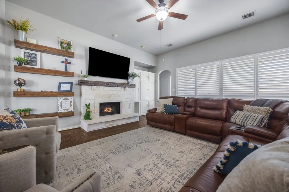711 Country Meadow Drive Murphy, TX 75094