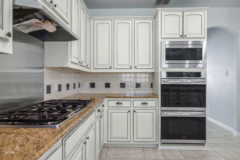711 Country Meadow Drive Murphy, TX 75094