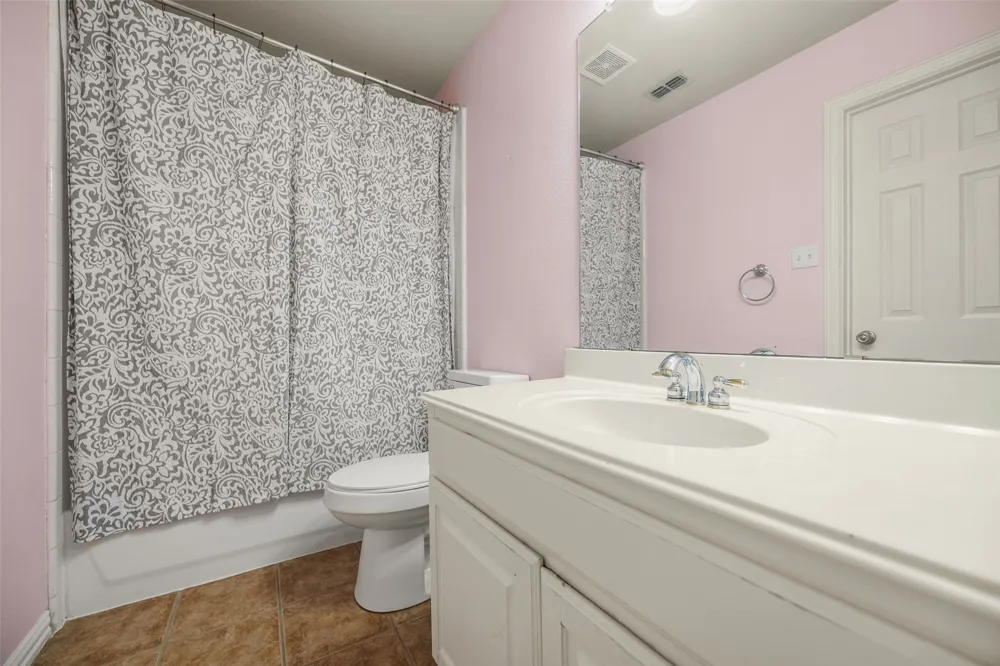 711 Country Meadow Drive Murphy, TX 75094