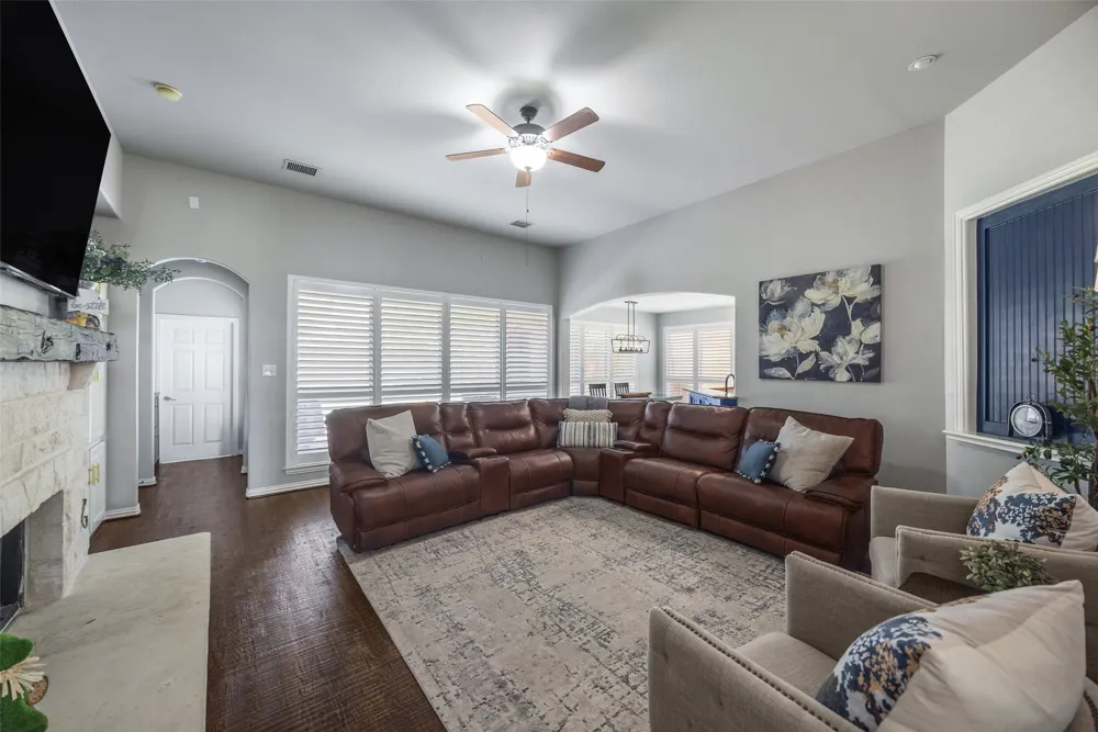 711 Country Meadow Drive Murphy, TX 75094