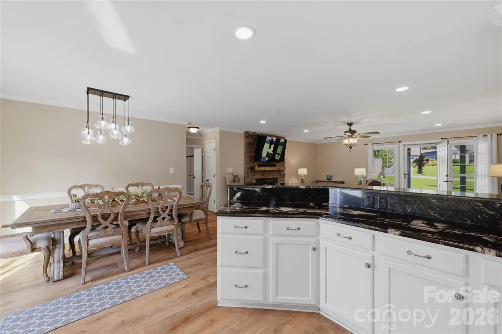 40 Candlewick Cove Drive Taylorsville, NC 28681