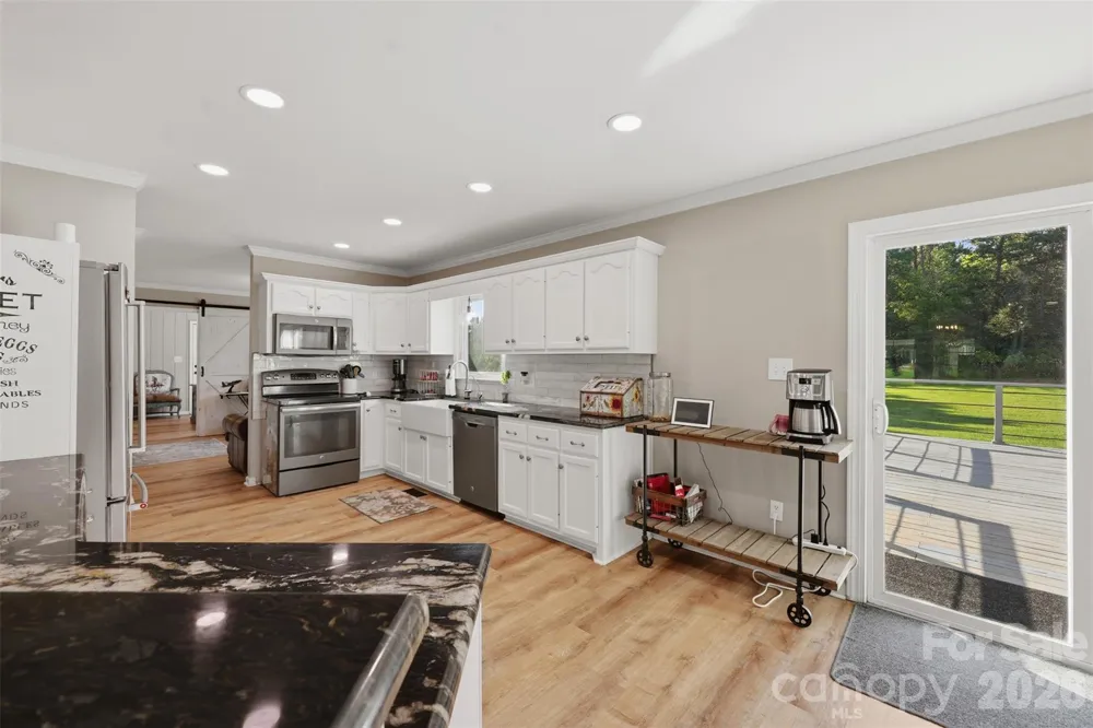 40 Candlewick Cove Drive Taylorsville, NC 28681
